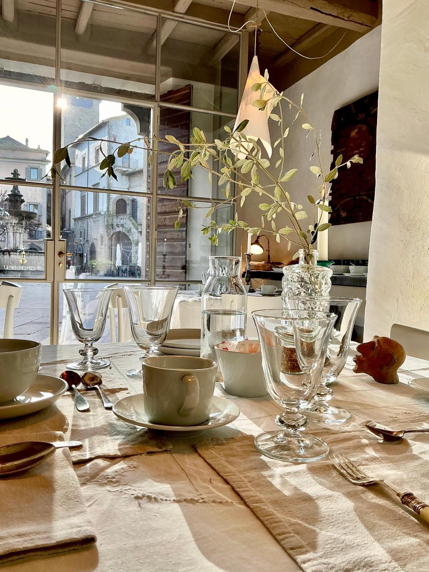 B&B A Piazza Del Gesu Viterbo Eksteriør bilde